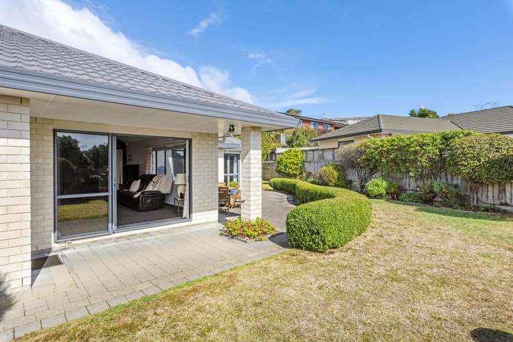 2 Sams Way Raumati South_19