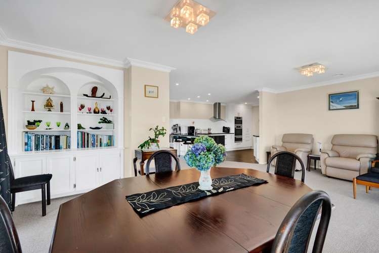 911 Plymouth Road Koru_9