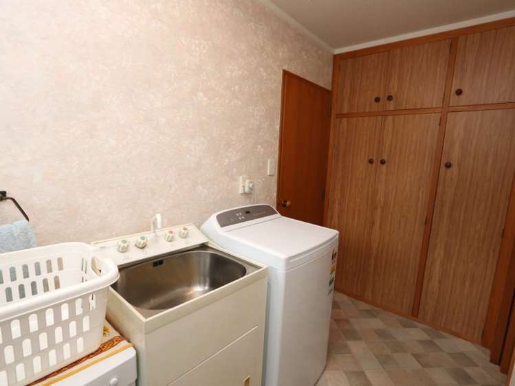 4 Middle Road Allenton_14