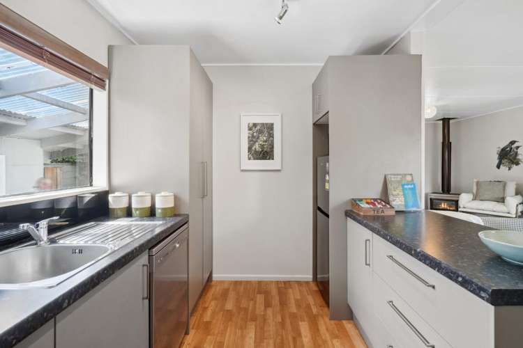 9 Baillie Crescent_5