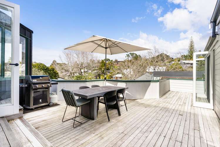 100 Beach Road Castor Bay_7