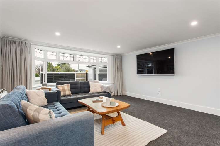 102 Idris Road Bryndwr_8