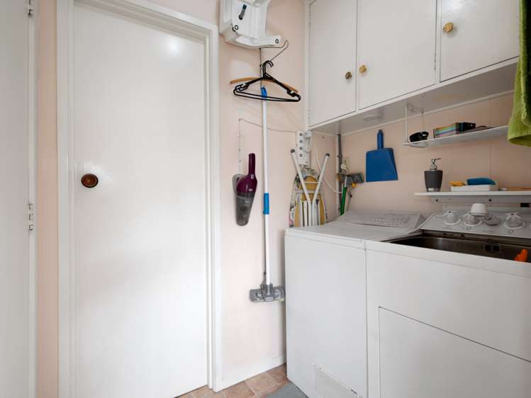 2/9 Manor Place Redwoodtown_12