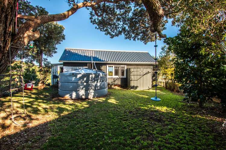 9 Tui Street Ahipara_33