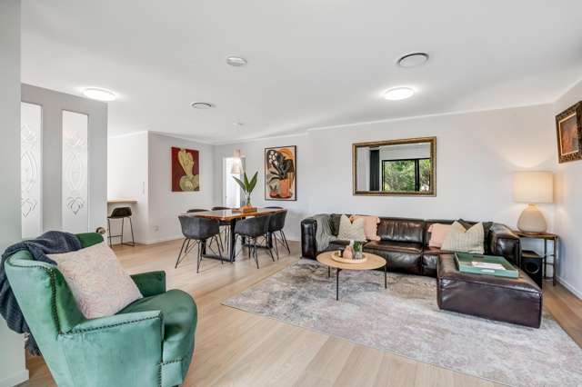 60 Goldfinch Rise Unsworth Heights_2