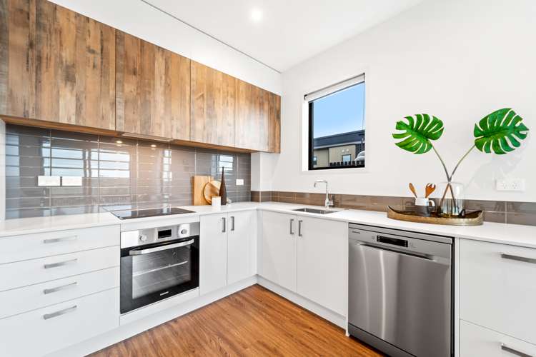 6 Vasi Drive Hobsonville_8