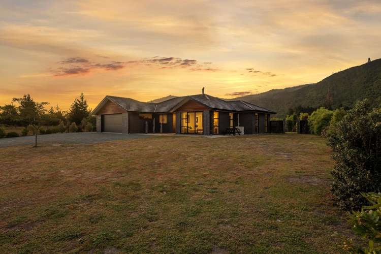 271 Rarangi Beach Road Rarangi_38