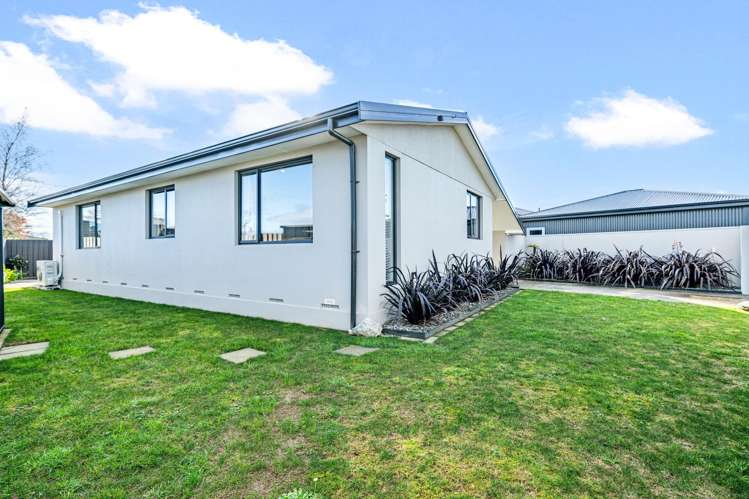 102 Findlay Road Ascot_17