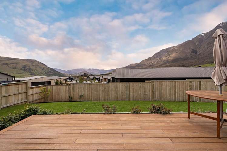 25 Spur Ridge Rise Jacks Point_18