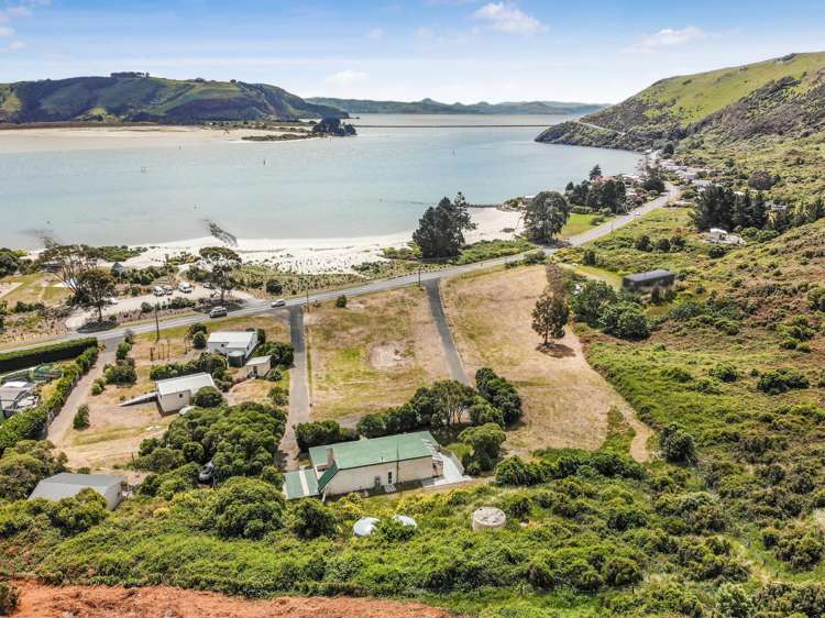 944 Harington Point Road_0
