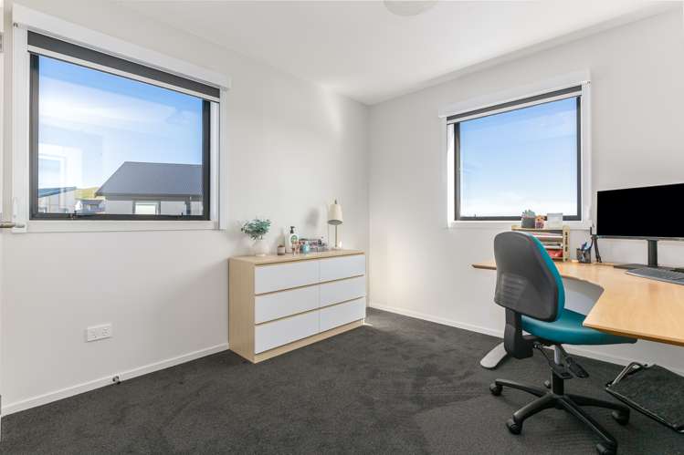 38 Astelia Way Woodridge_12