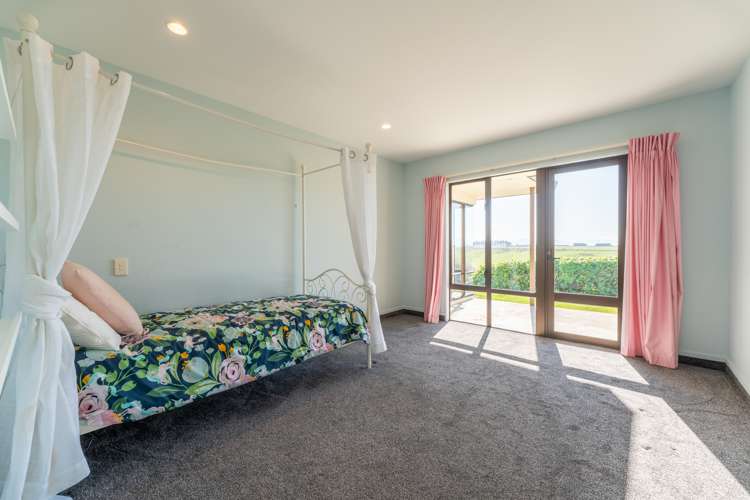 189 Pages Road Marchwiel_10