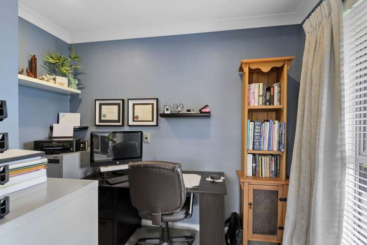 264 Southfield Drive Lincoln_15