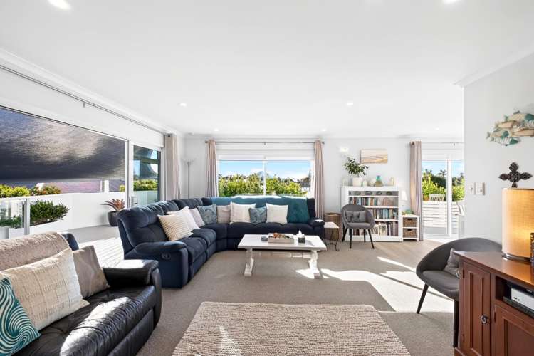 66 Fishermans Drive Coastlands_3