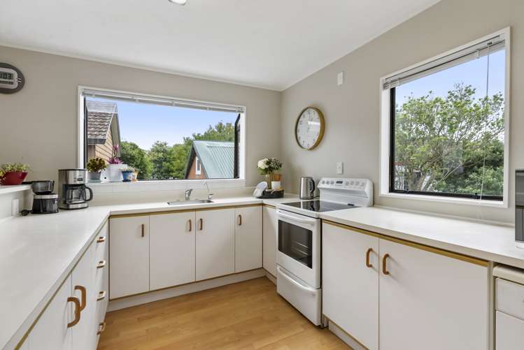 8 Coubray Place Botany Downs_6