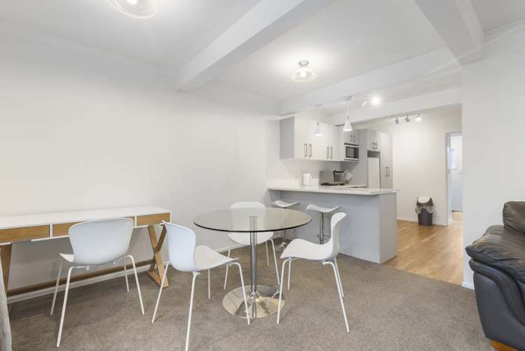 103 Cook Street Hamilton East_26