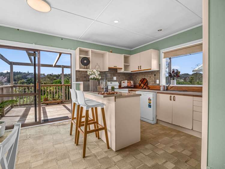 98 Glendale Road Glen Eden_12