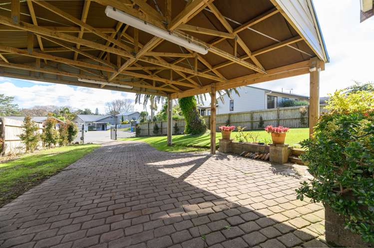 7 Castlewood Grove Blockhouse Bay_26