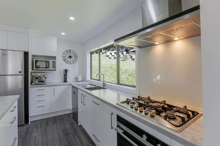 36 Tiromoana Road Raumati South_4