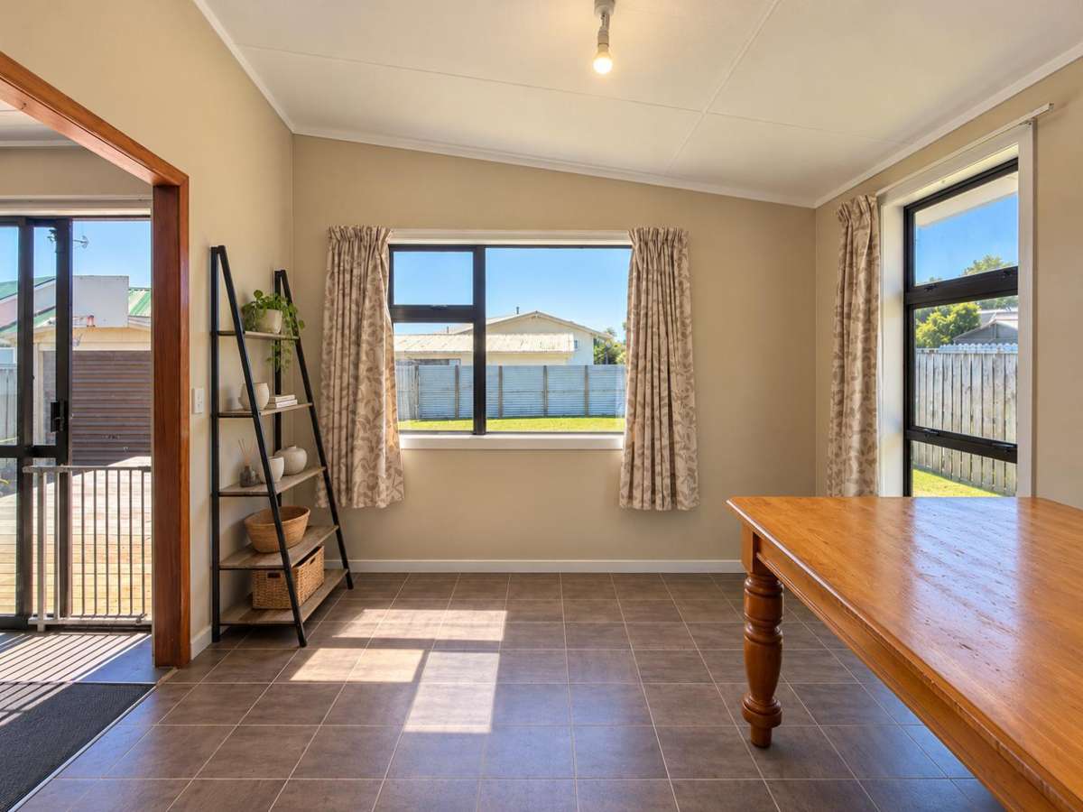 Charming Family Home in a Great Waitara Location 4