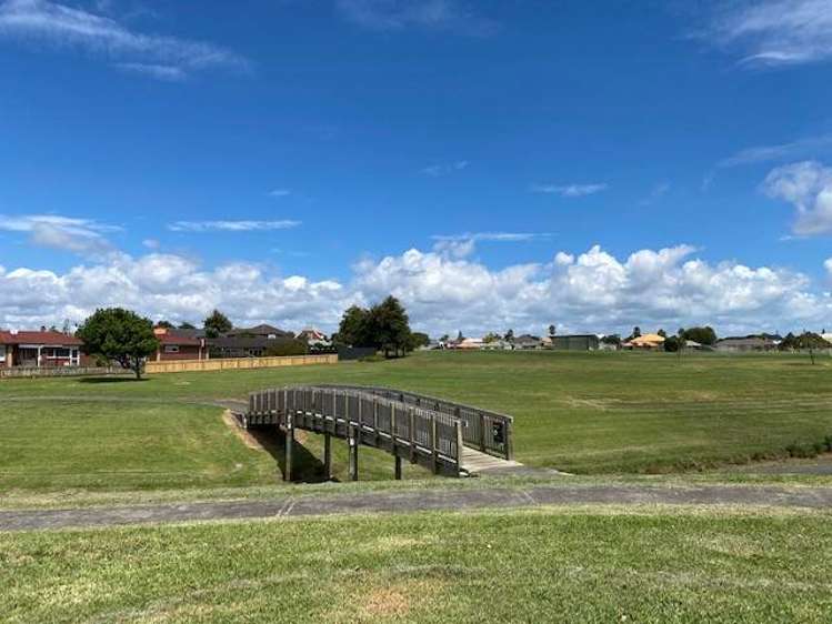 7 Kookaburra Place Botany Downs_2