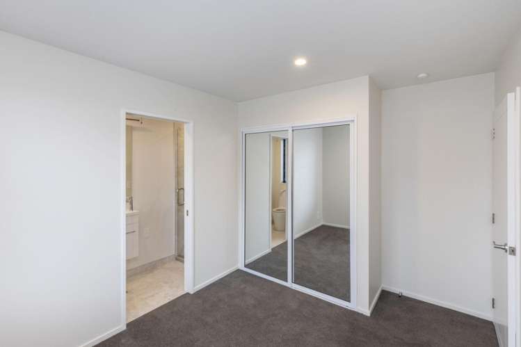 1/50 Peverel St Riccarton_7