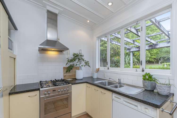 72 Crummer Road Grey Lynn_10