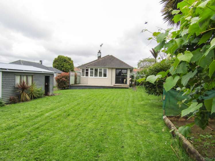 37 Victoria Street Pukekohe_14