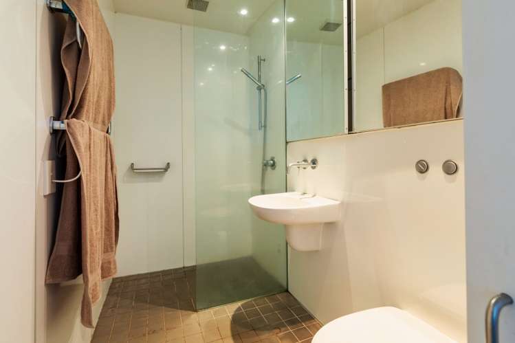 405/22 Fisher-Point Drive Auckland Central_7