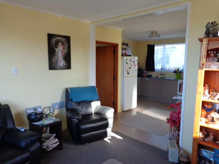 70 Lewin Street Balclutha_3