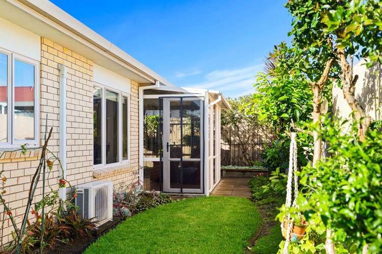 56b Pemberton Crescent Greerton_6