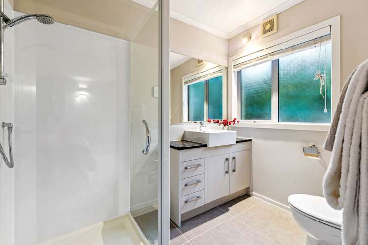 53 Sovereign Street Flat Bush_17