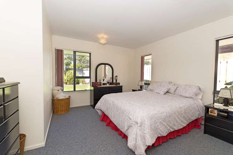 23 Cretian Crescent Henderson_7