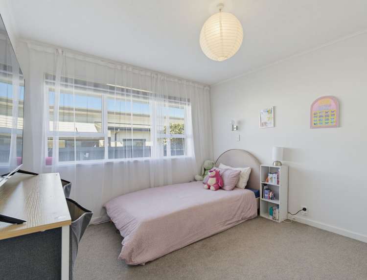 8 Woodham Drive Allenton_19