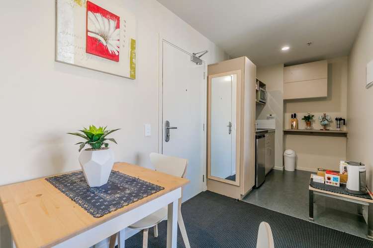 Flat 1105/85 Wakefield Street Auckland Central_8