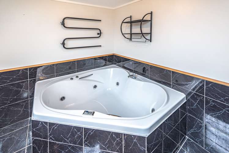 8 Ash Place Aramoho_9
