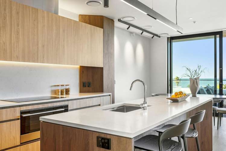 17/423-427 Beach Road Mairangi Bay_12