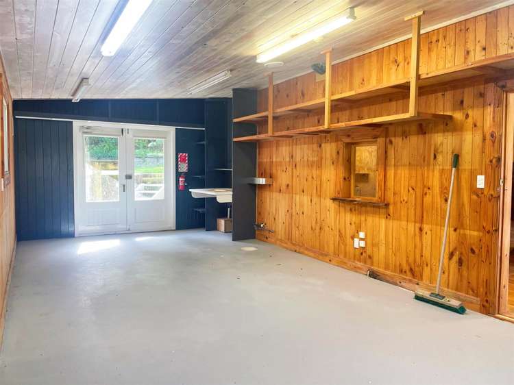 126 North Road Clevedon_13