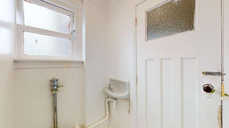 B/88 Kelburn Parade 1287_14