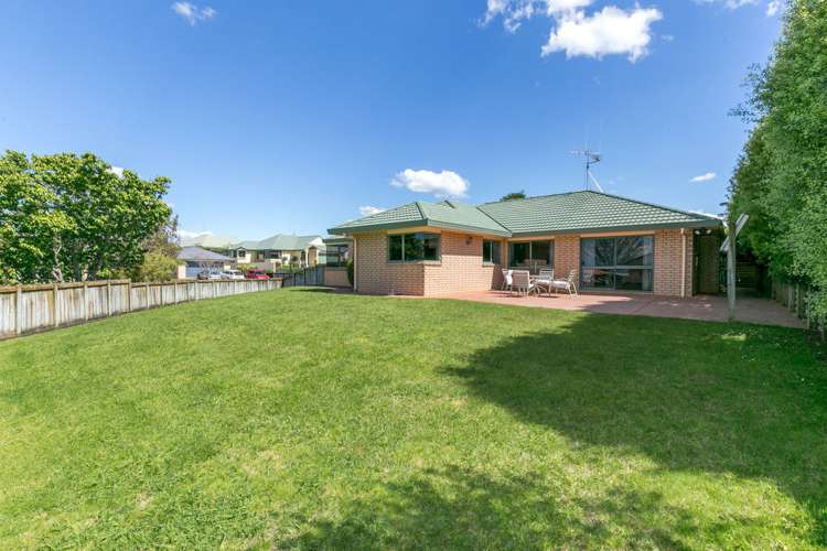 2 Highgrove Drive Grandview Heights_17