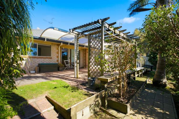 18 Bateleur Close Welcome Bay_15