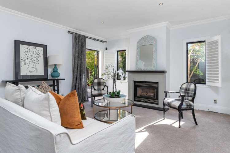 5 Merivale Lane Merivale_8