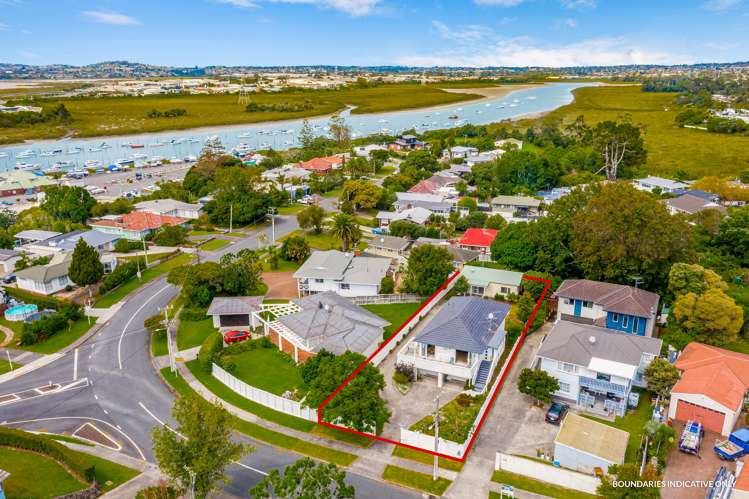 31 Covil Avenue Te Atatu South_19