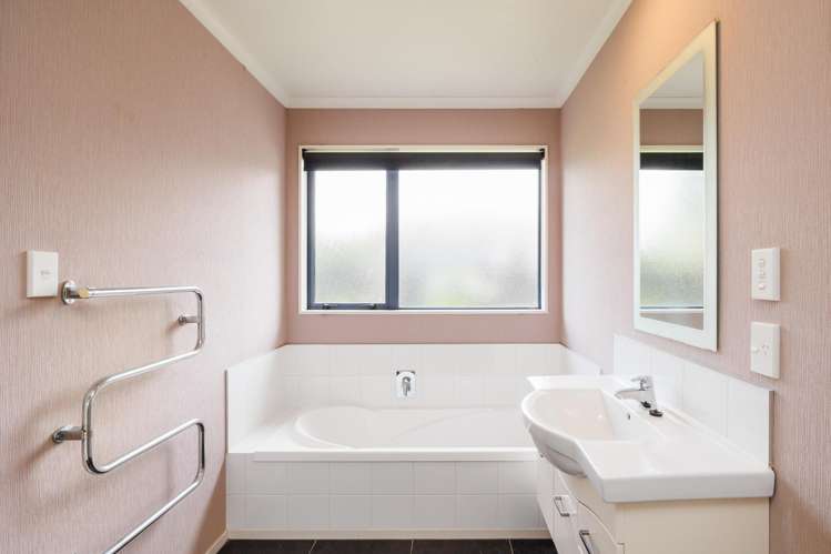9 Angelina Way Kelvin Grove_9