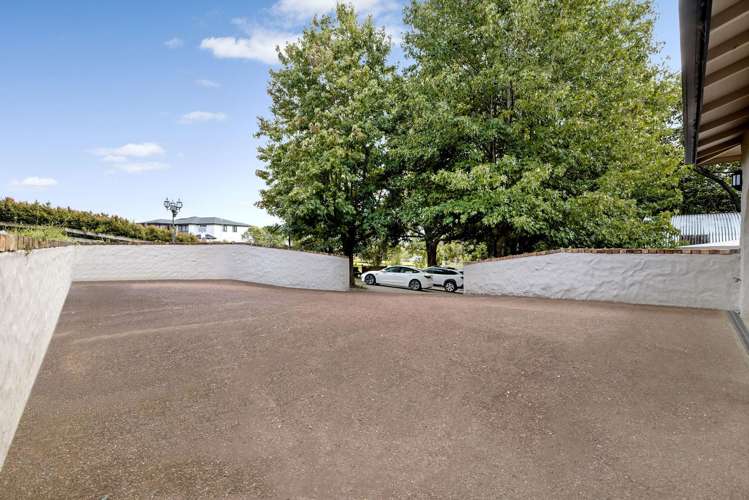 17B Gracechurch Drive Flat Bush_25