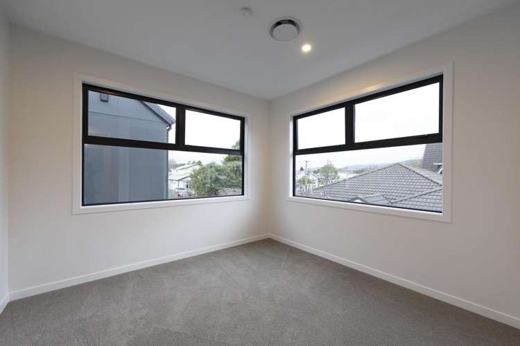 8 Maire Street Woburn_11