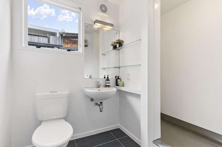 2/22 Regina Street Westmere_16