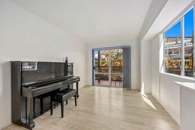 24 Squirrel Lane Browns Bay_16