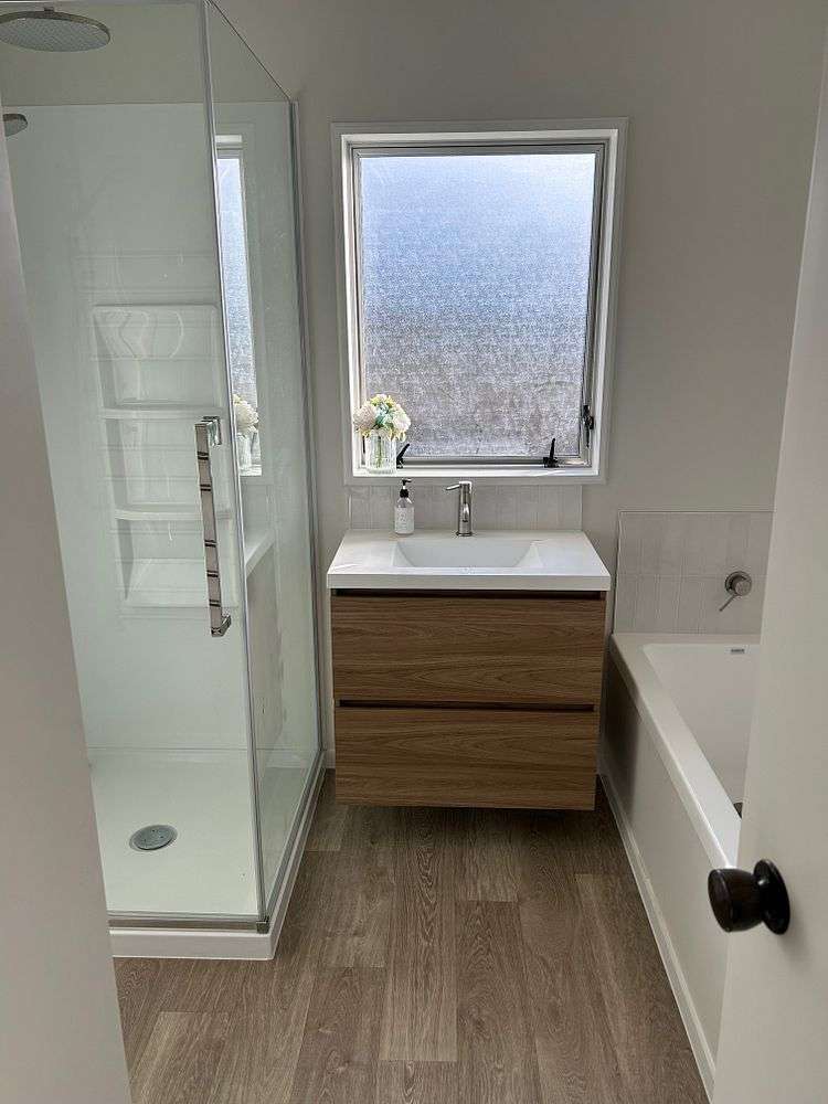 8b Emma Place Pukete_6