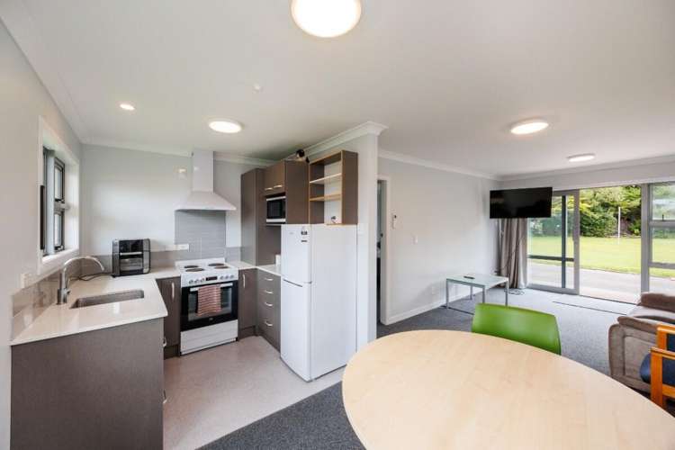 170 The Avenue Levin_6